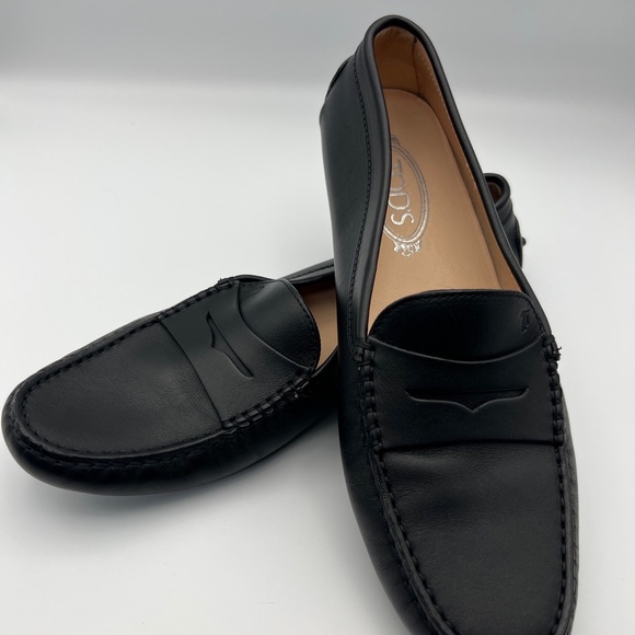 NEW Tods Womens Gommino Driving Penny Loafers Shoes Black Leather Slip On 11 - Picture 2 of 11